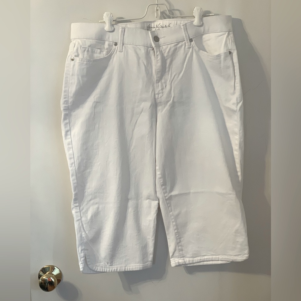 Women’s Gloria Vanderbilt Skimmers/Capris